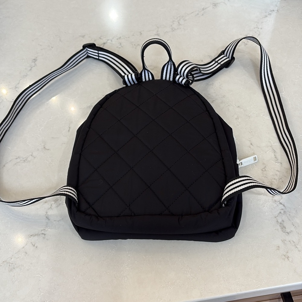NWOT Adidas mini backpack - Picture 2 of 9